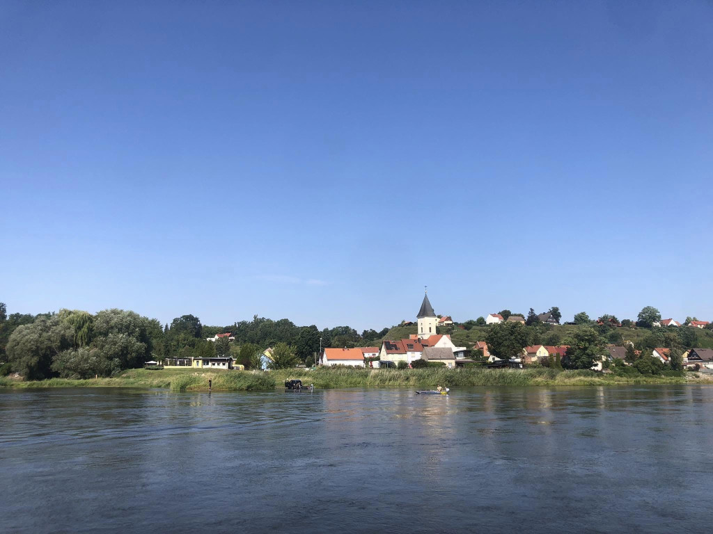 Dopłynął do Szczecina i płynie do Bałtyku