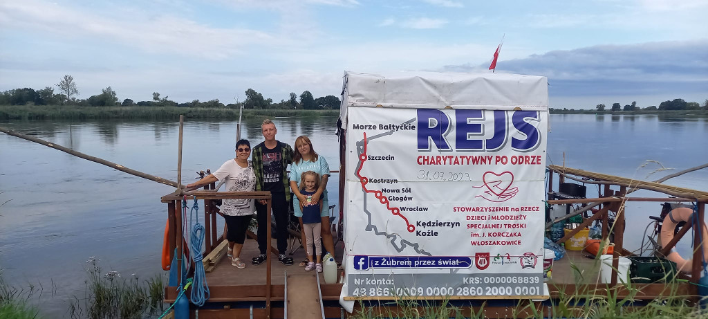 Dopłynął do Szczecina i płynie do Bałtyku