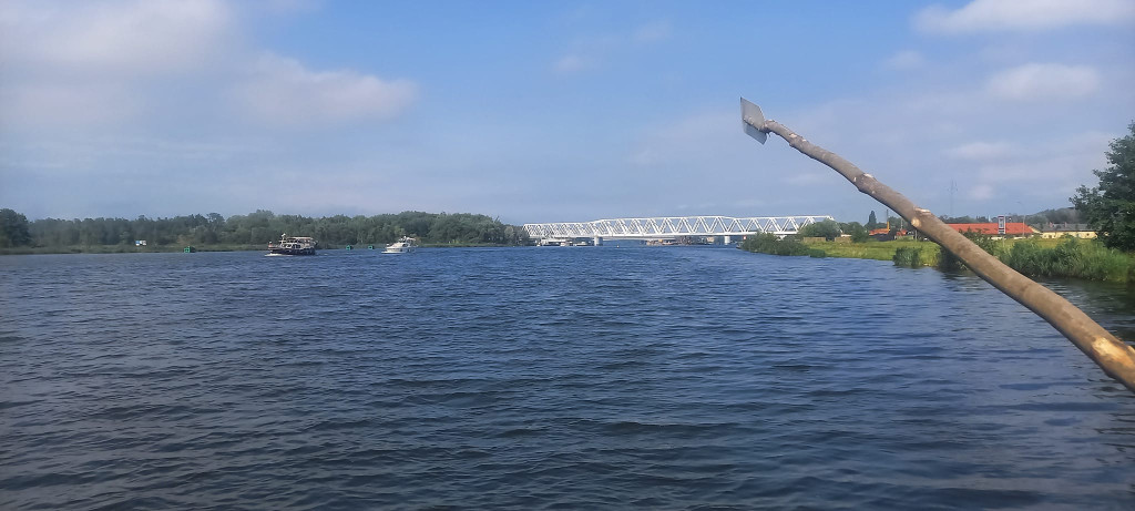 Dopłynął do Szczecina i płynie do Bałtyku