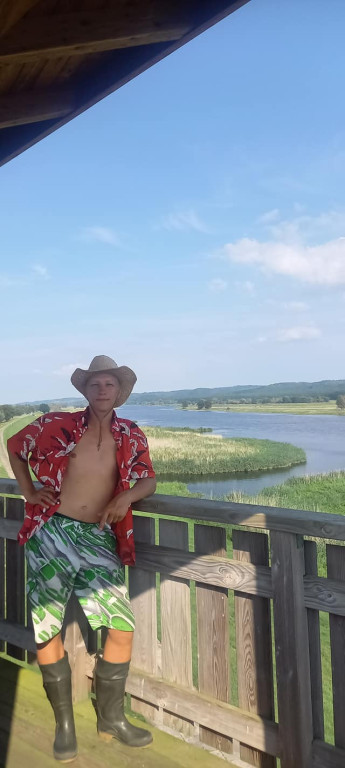 Dopłynął do Szczecina i płynie do Bałtyku