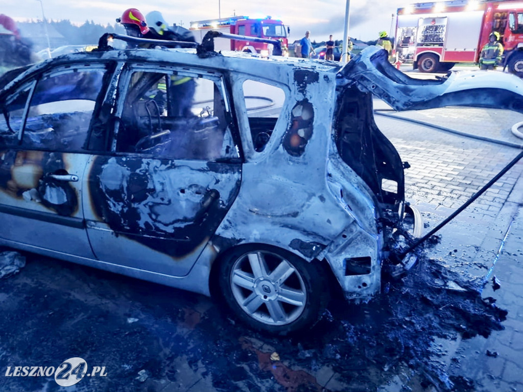 W Święciechowie spalił się samochód