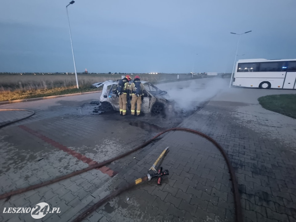 W Święciechowie spalił się samochód