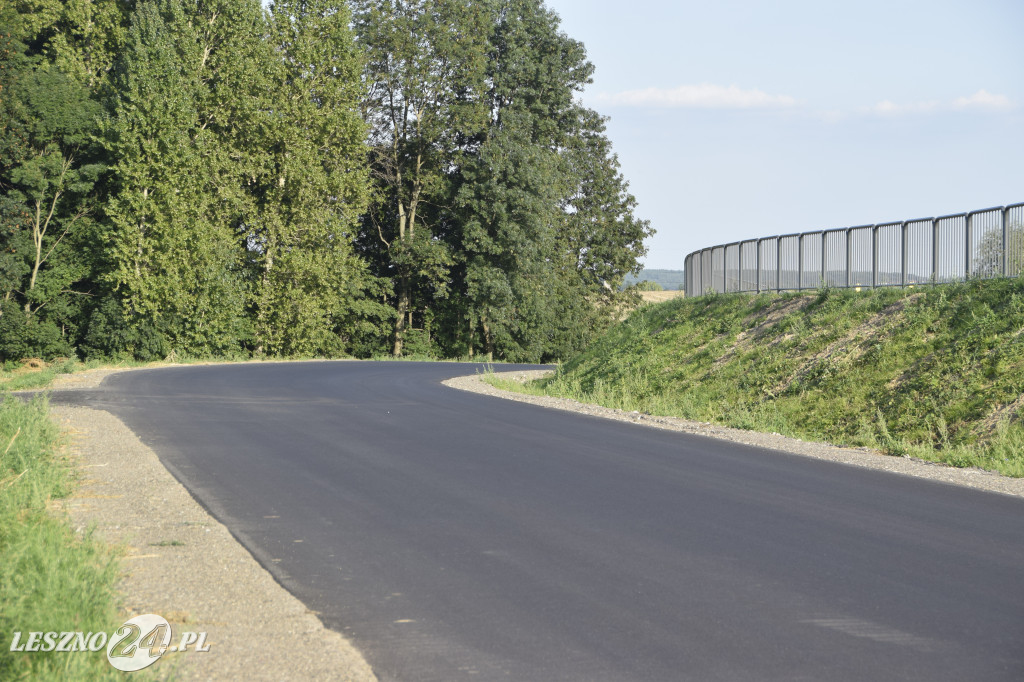 Droga Osieczna - Goniembice prawie gotowa