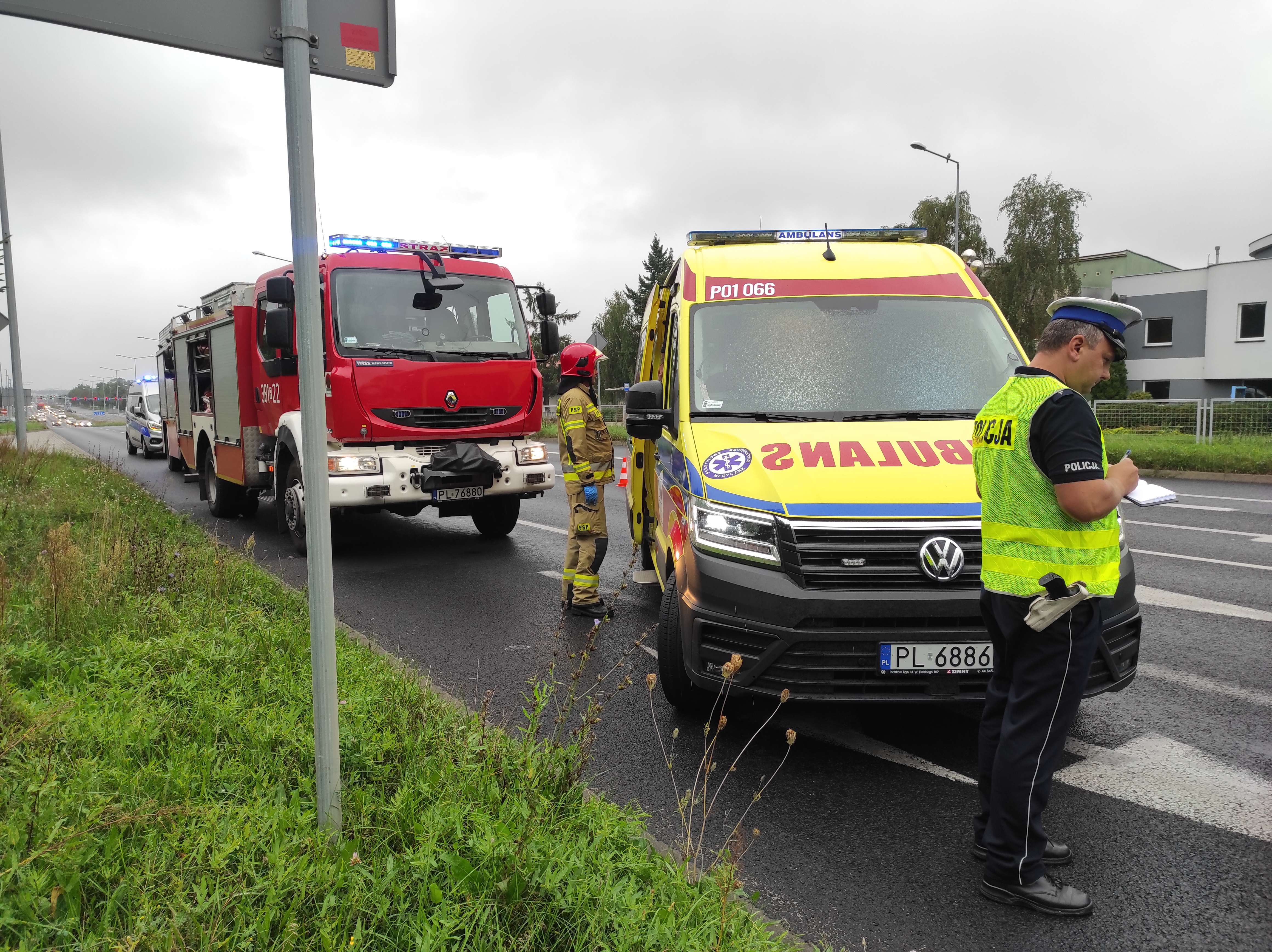 Zderzenie aut na Alei Konstytucji 3 Maja w Lesznie