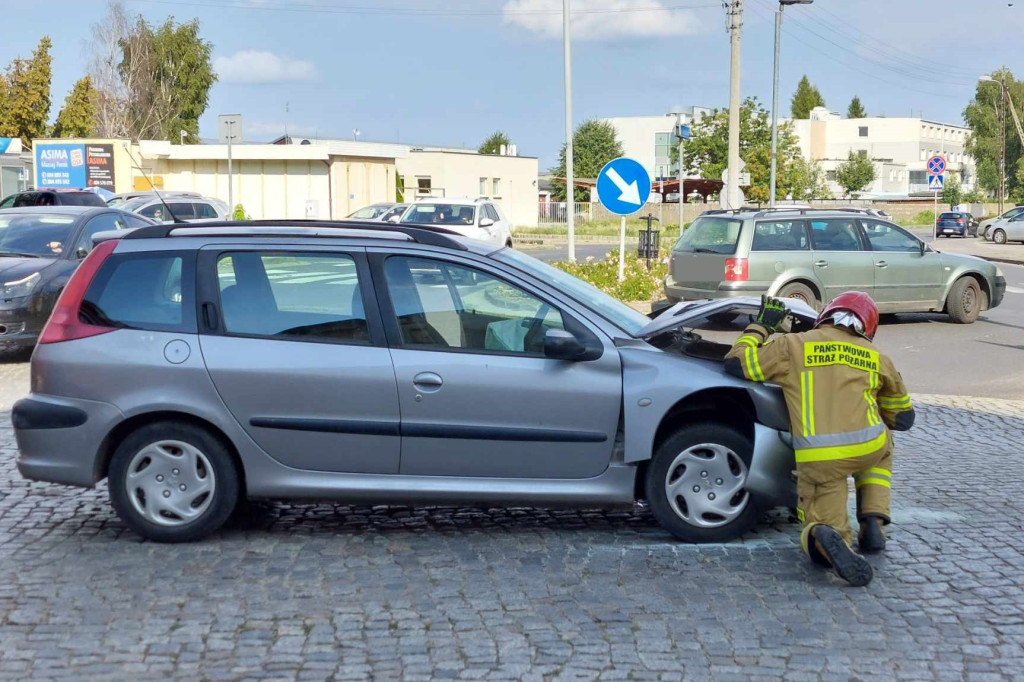 Zderzenie aut w centrum Leszna