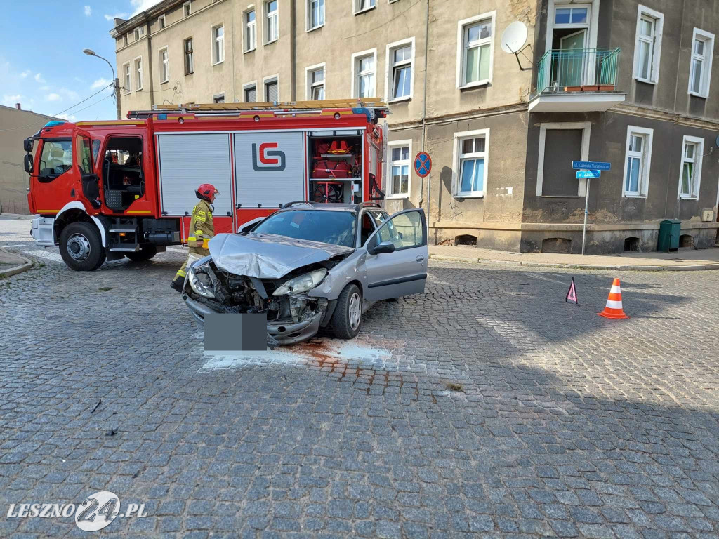 Zderzenie aut w centrum Leszna
