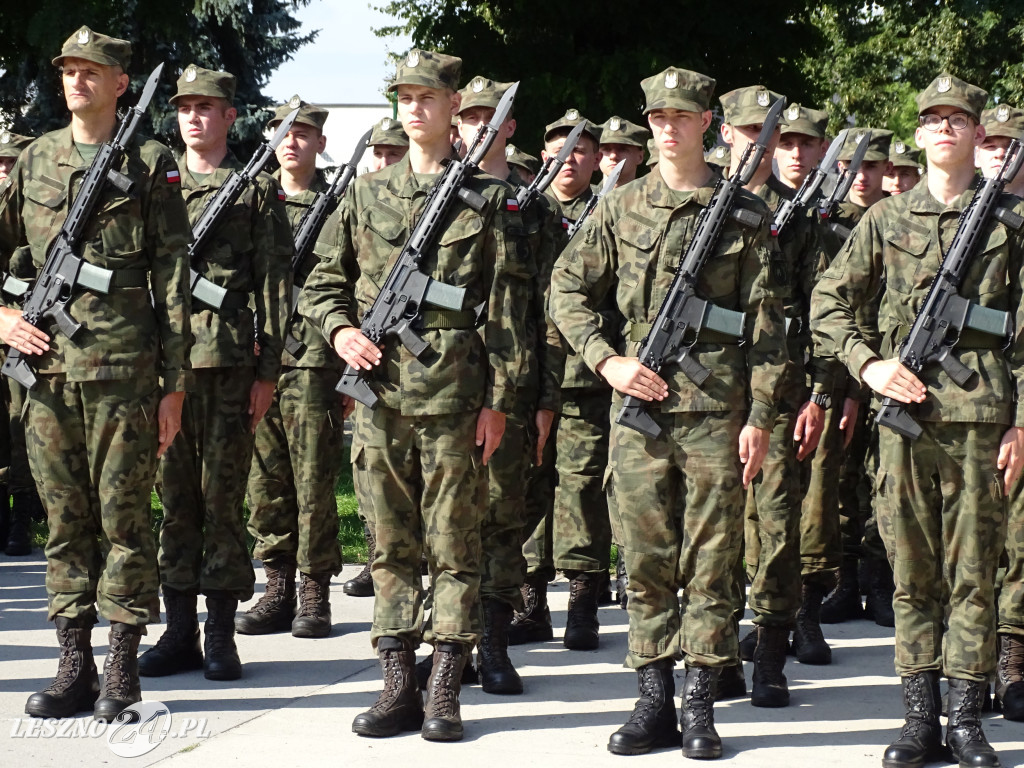 Przysięga WOT w Lesznie i pokaz wojskowy