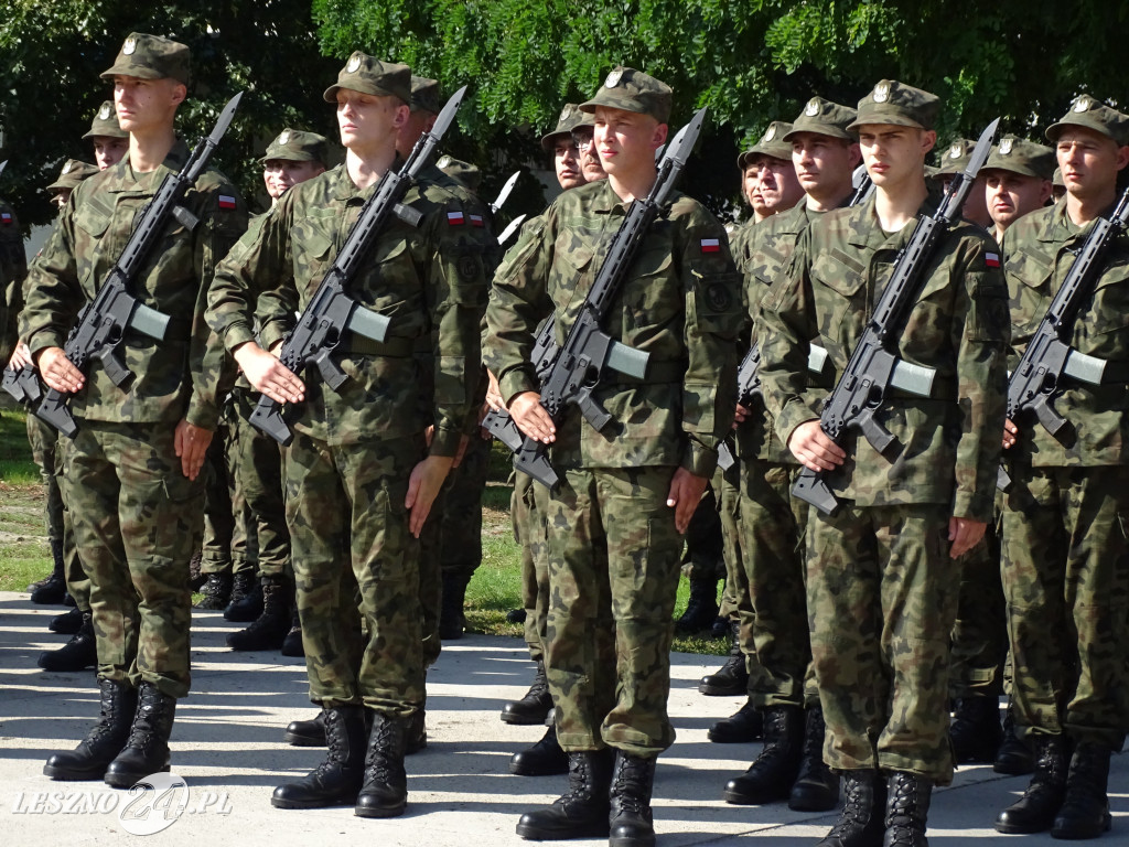 Przysięga WOT w Lesznie i pokaz wojskowy