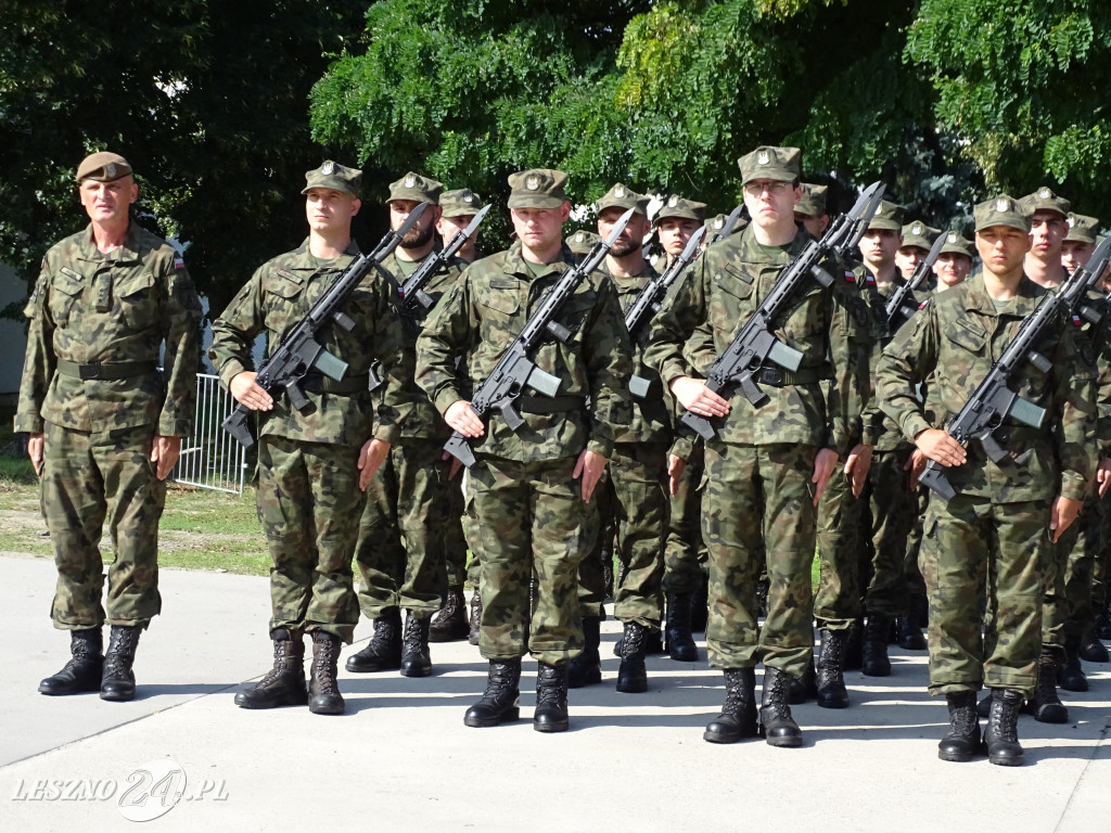Przysięga WOT w Lesznie i pokaz wojskowy