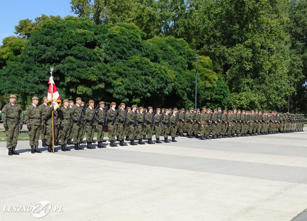 Przysięga WOT w Lesznie i pokaz wojskowy