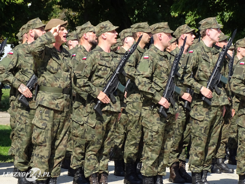 Przysięga WOT w Lesznie i pokaz wojskowy