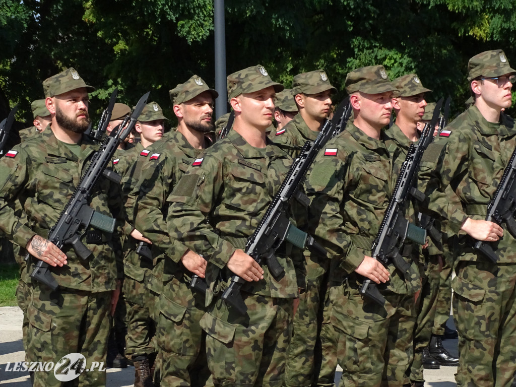 Przysięga WOT w Lesznie i pokaz wojskowy