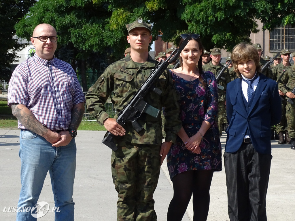Przysięga WOT w Lesznie i pokaz wojskowy