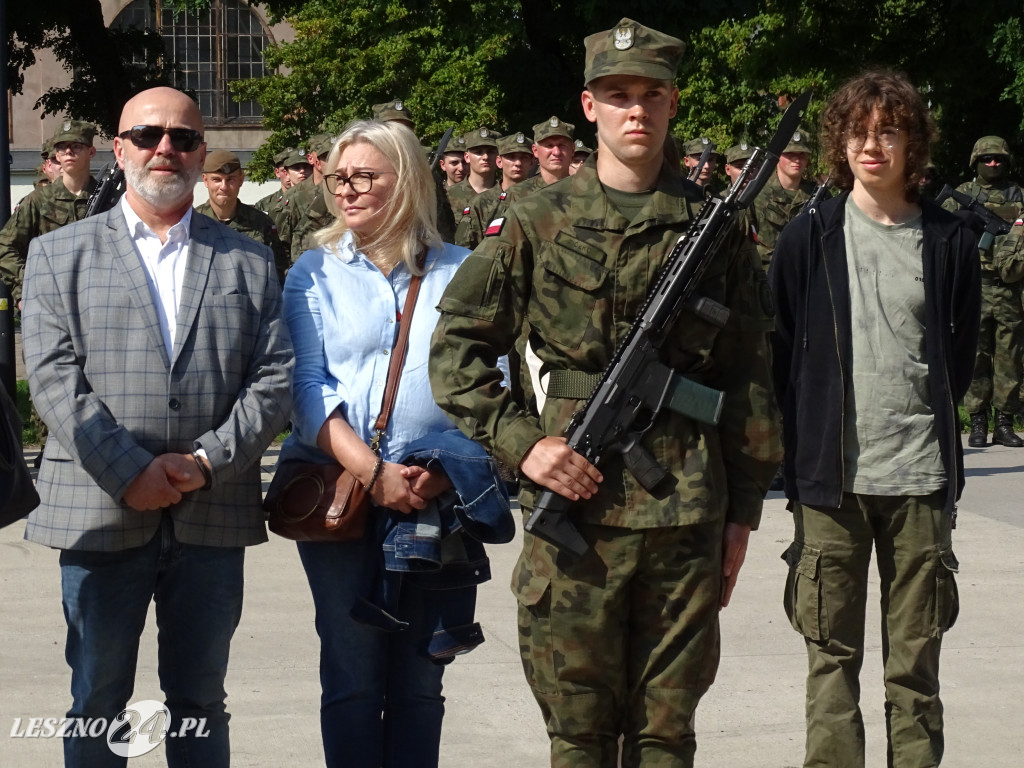 Przysięga WOT w Lesznie i pokaz wojskowy