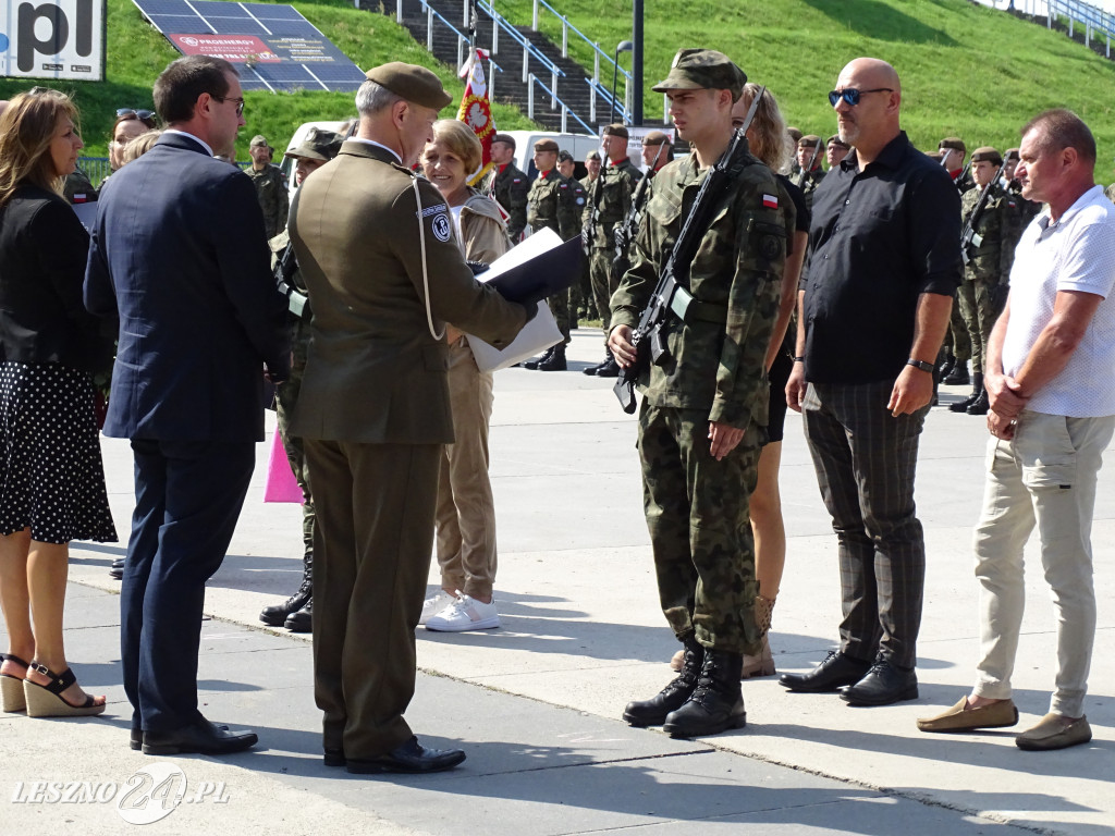 Przysięga WOT w Lesznie i pokaz wojskowy