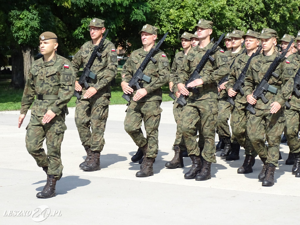 Przysięga WOT w Lesznie i pokaz wojskowy