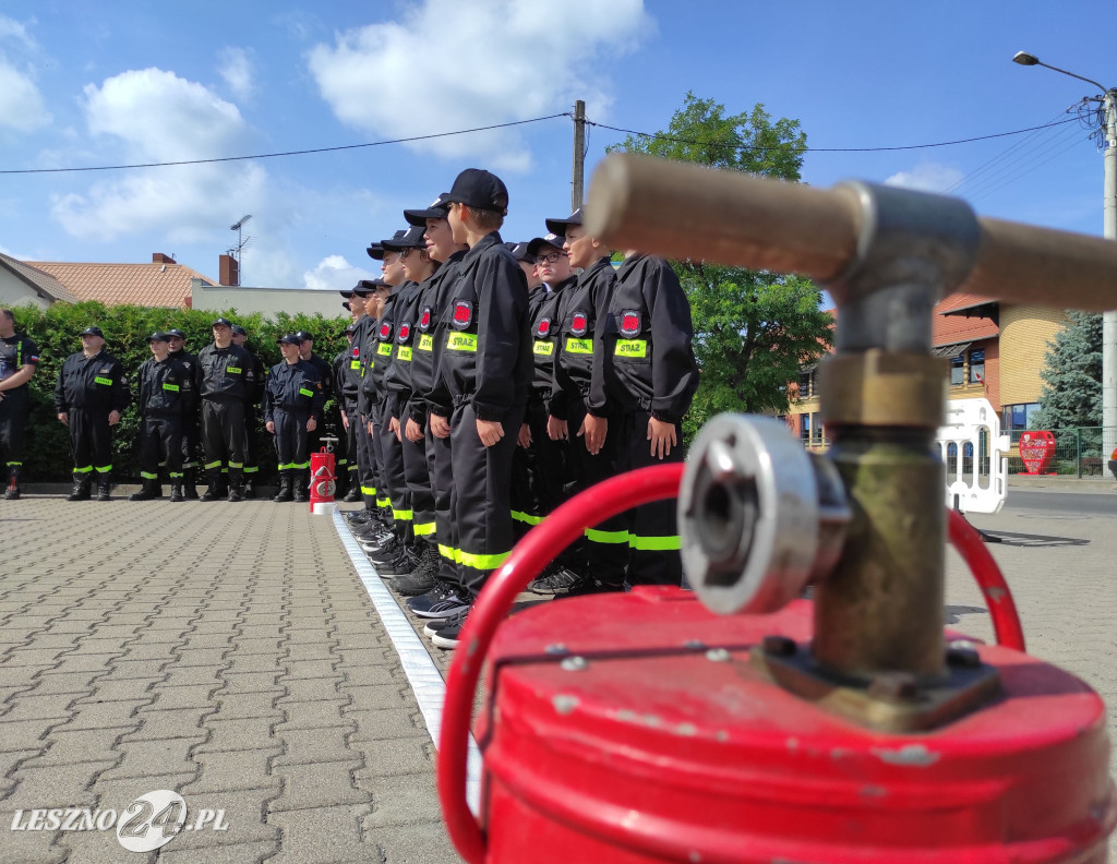 Ślubowanie w OSP Leszno-Gronowo