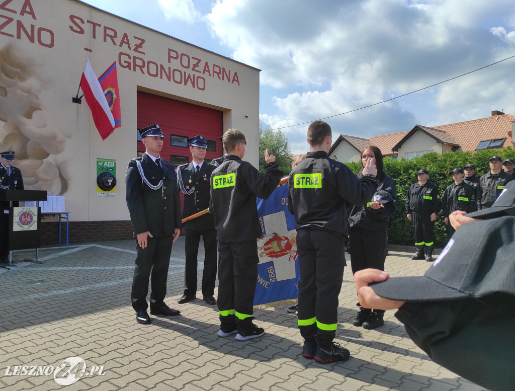 Ślubowanie w OSP Leszno-Gronowo