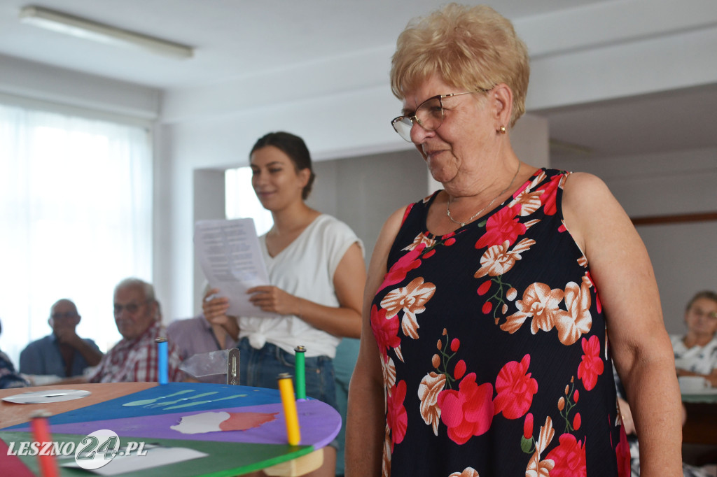Seniorzy z Krzemieniewa na wesoło
