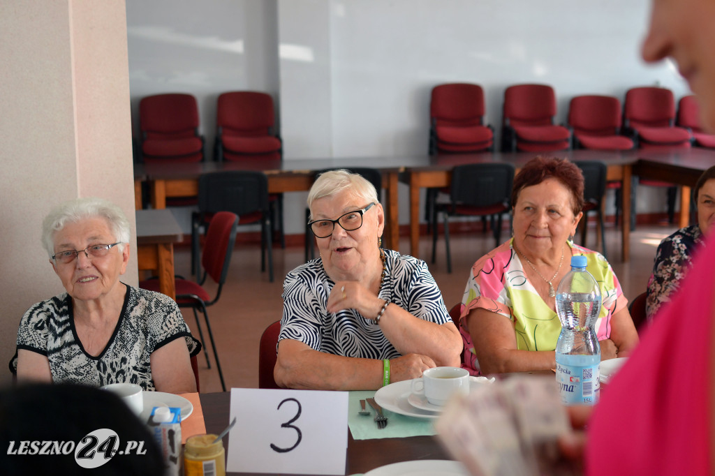 Seniorzy z Krzemieniewa na wesoło