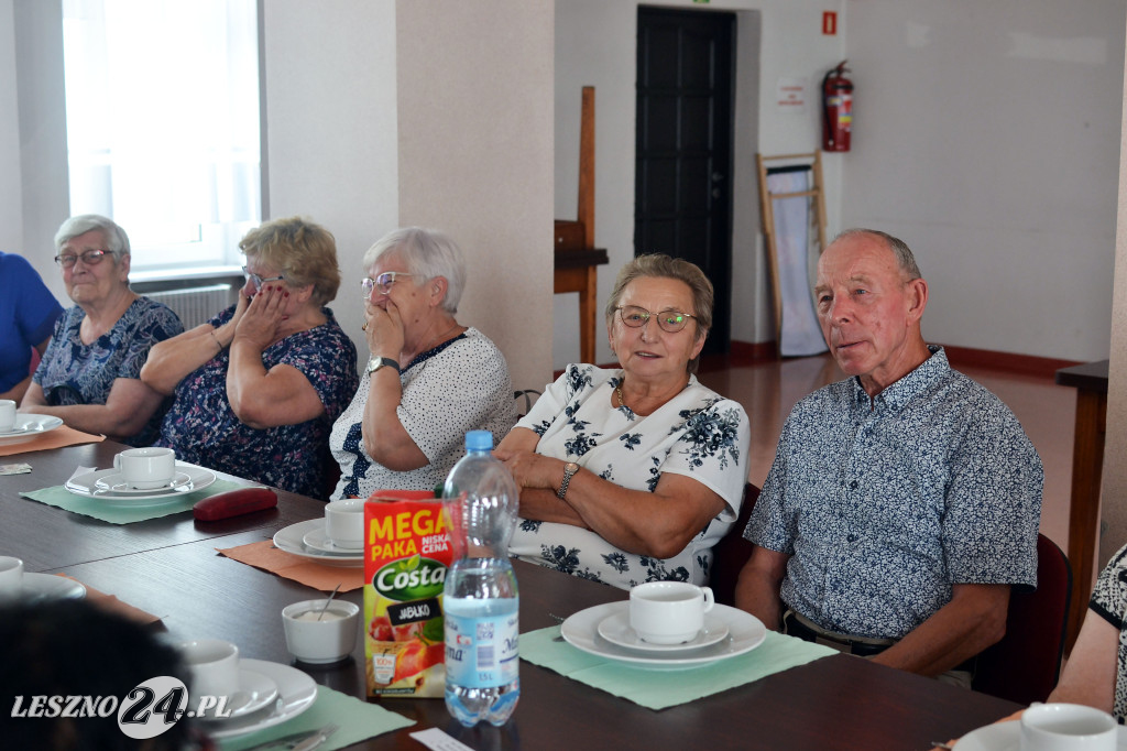 Seniorzy z Krzemieniewa na wesoło