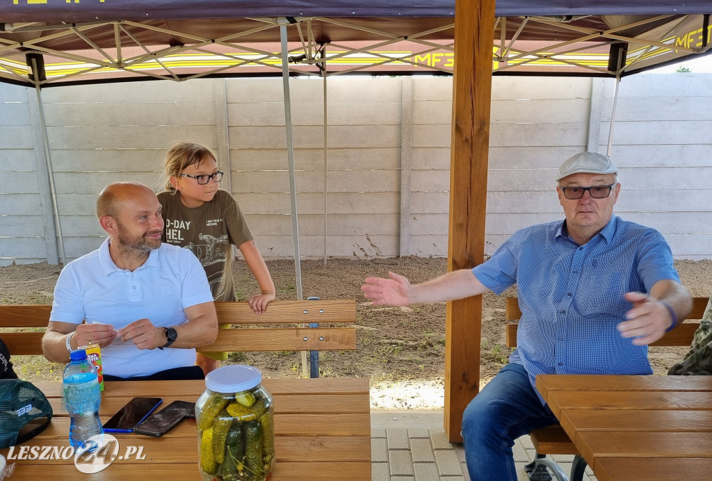 Przecięcie wstęgi na osiedlu w Rydzynie