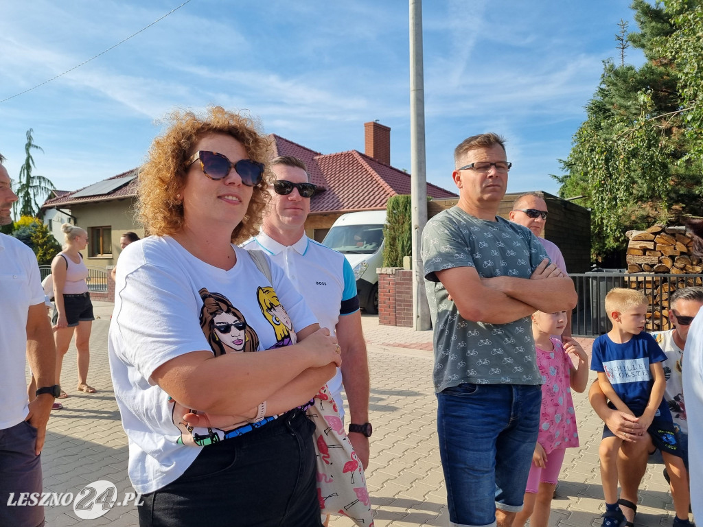 Przecięcie wstęgi na osiedlu w Rydzynie