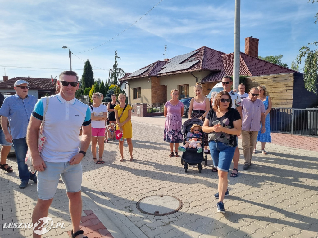 Przecięcie wstęgi na osiedlu w Rydzynie