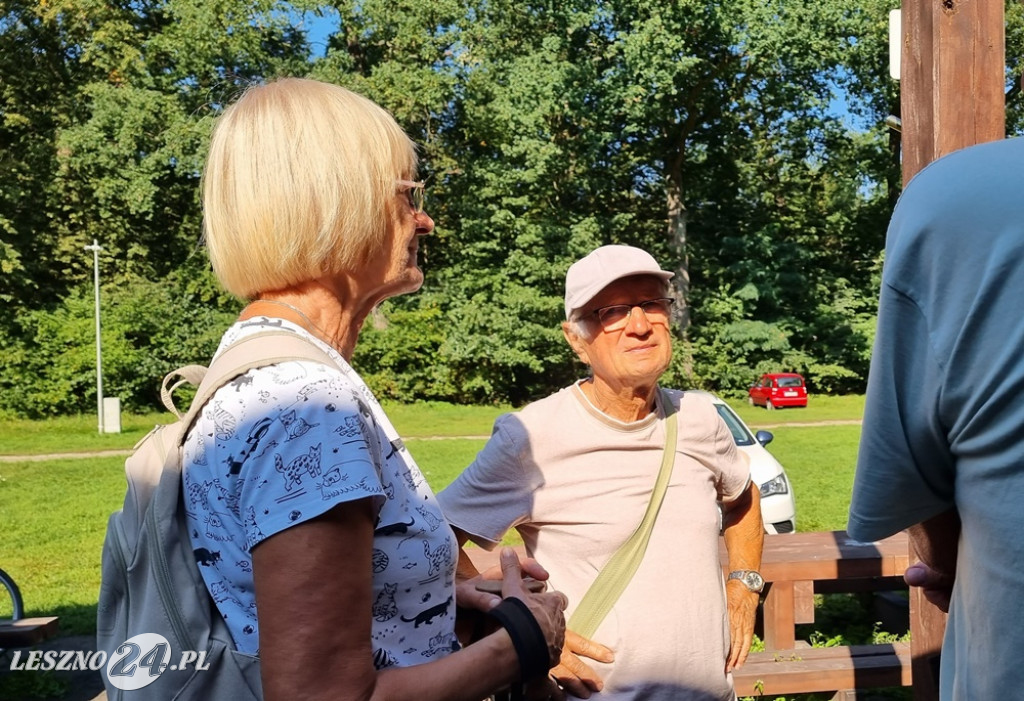 UTW z mieszkańcami na kijkach