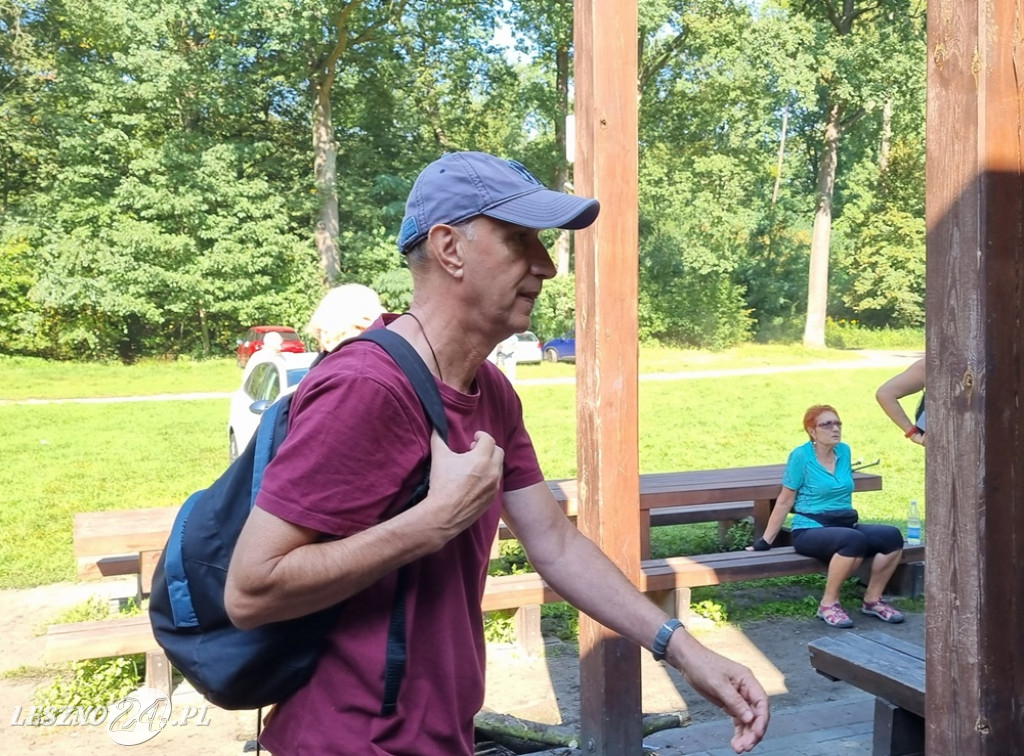 UTW z mieszkańcami na kijkach