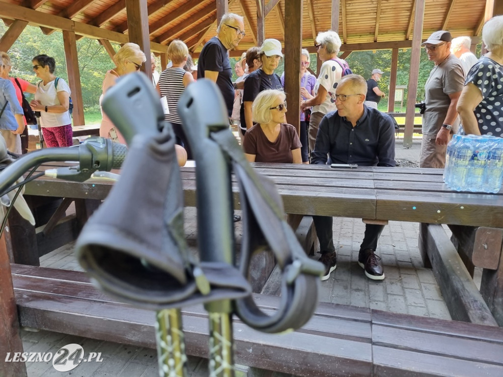 UTW z mieszkańcami na kijkach