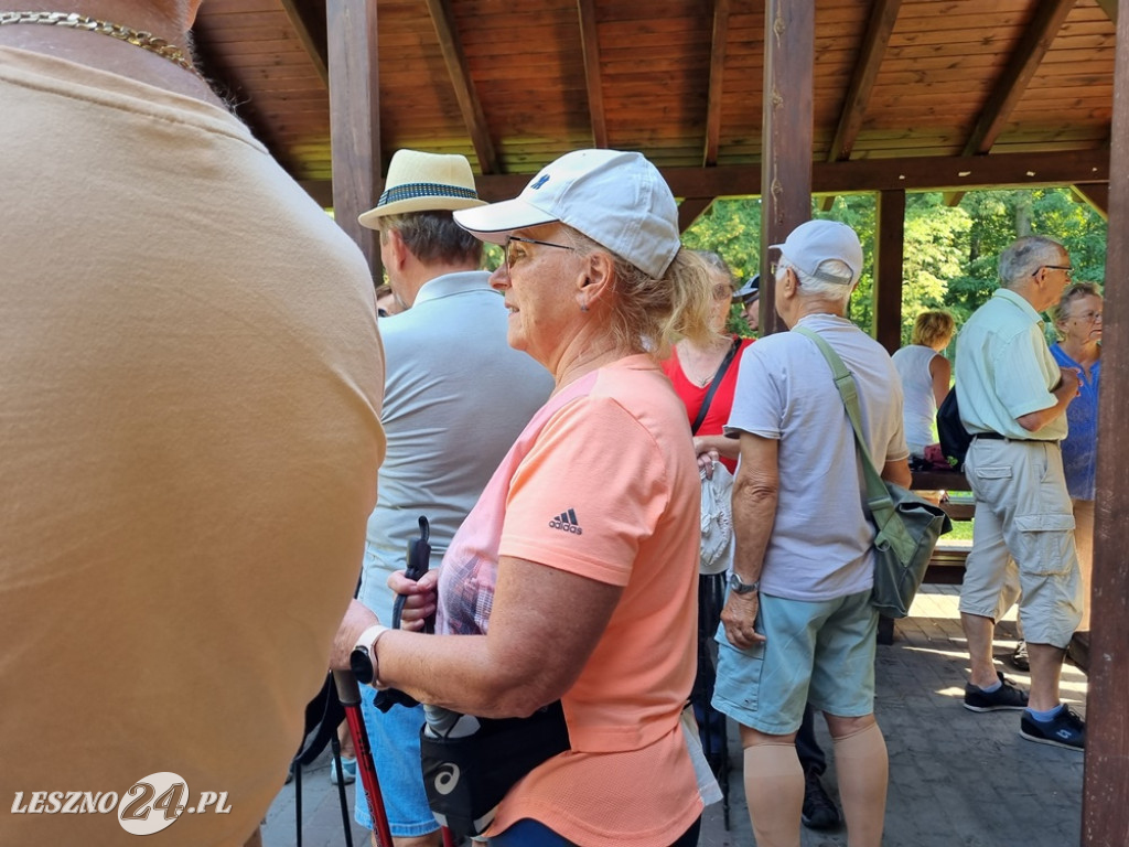 UTW z mieszkańcami na kijkach