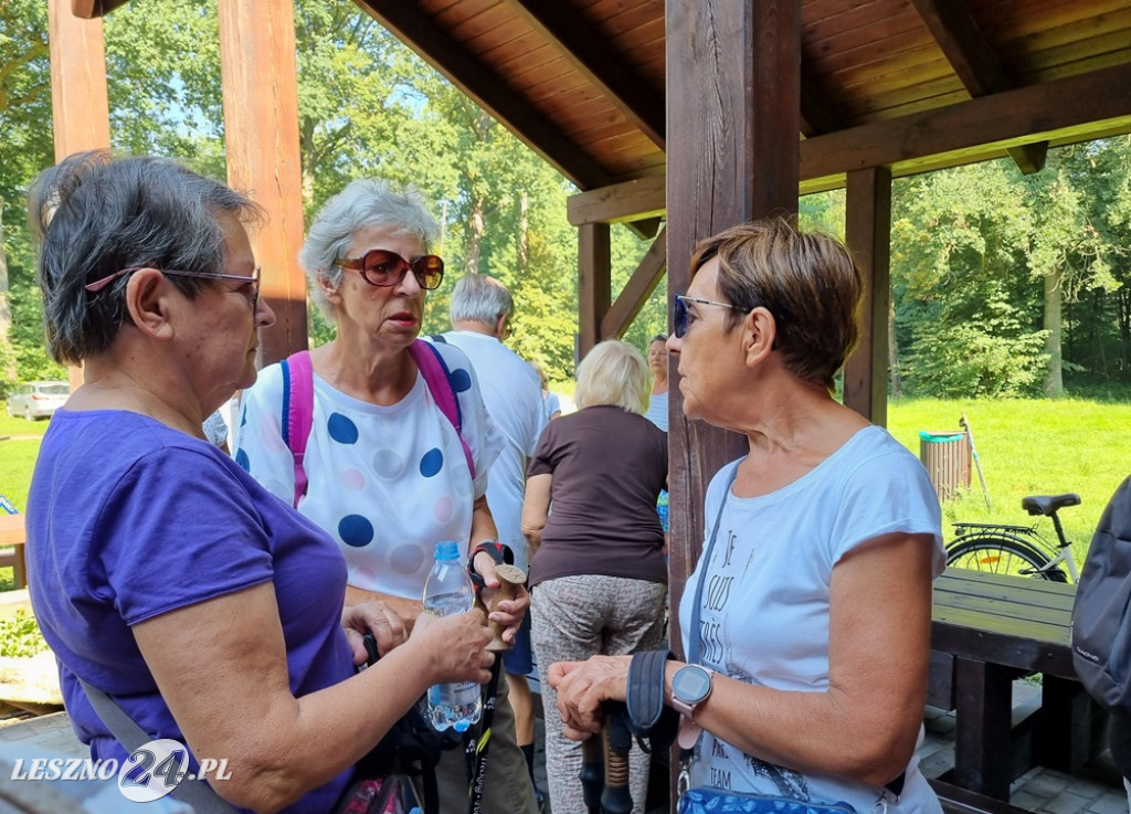 UTW z mieszkańcami na kijkach