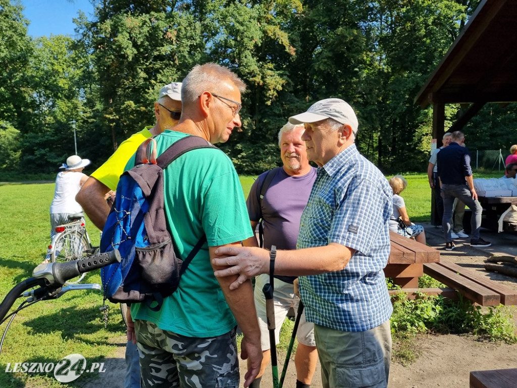 UTW z mieszkańcami na kijkach