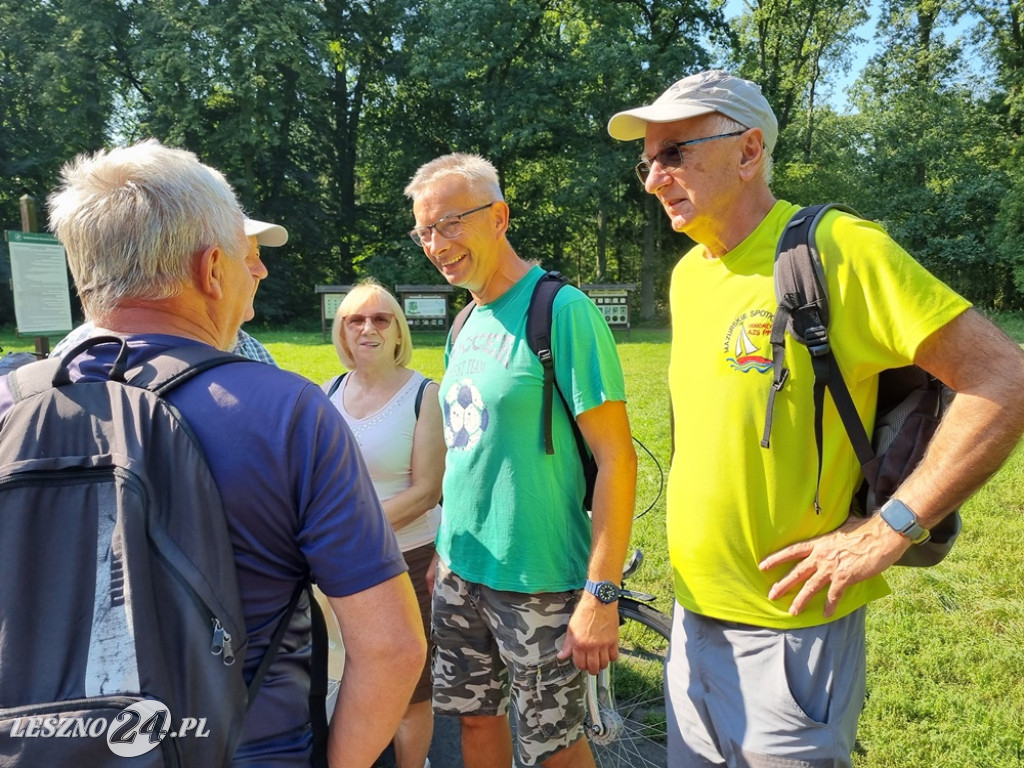 UTW z mieszkańcami na kijkach