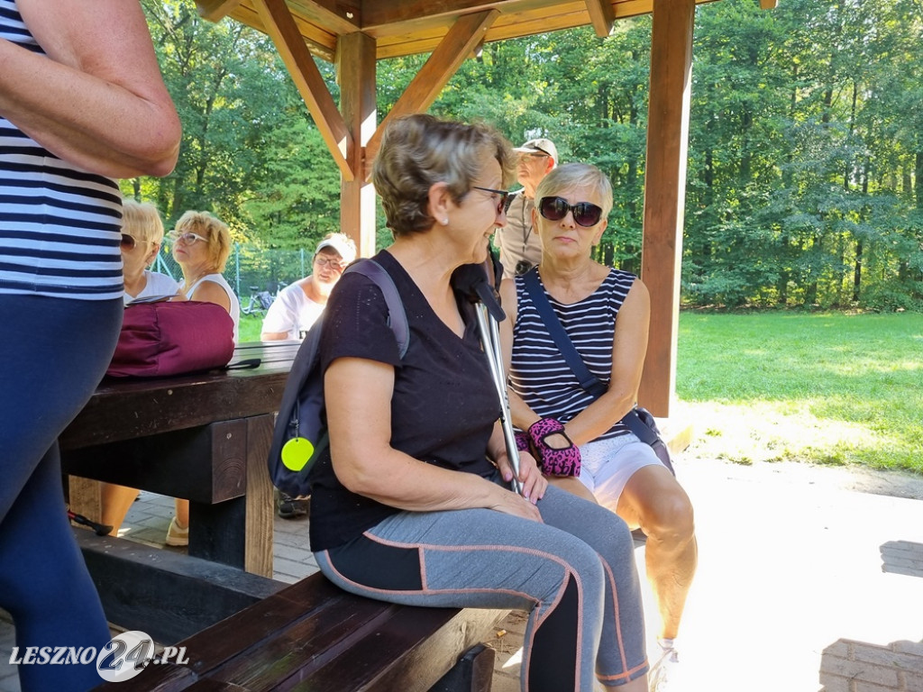 UTW z mieszkańcami na kijkach