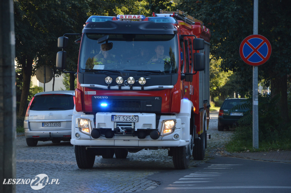 Służby interweniowały na skrzyżowaniu w Lesznie