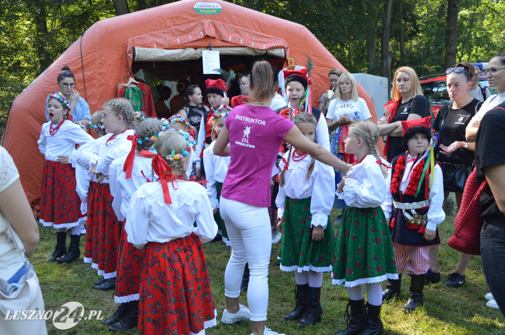 Piknik na Polanie Trzech Dębów w Karczmie Borowej