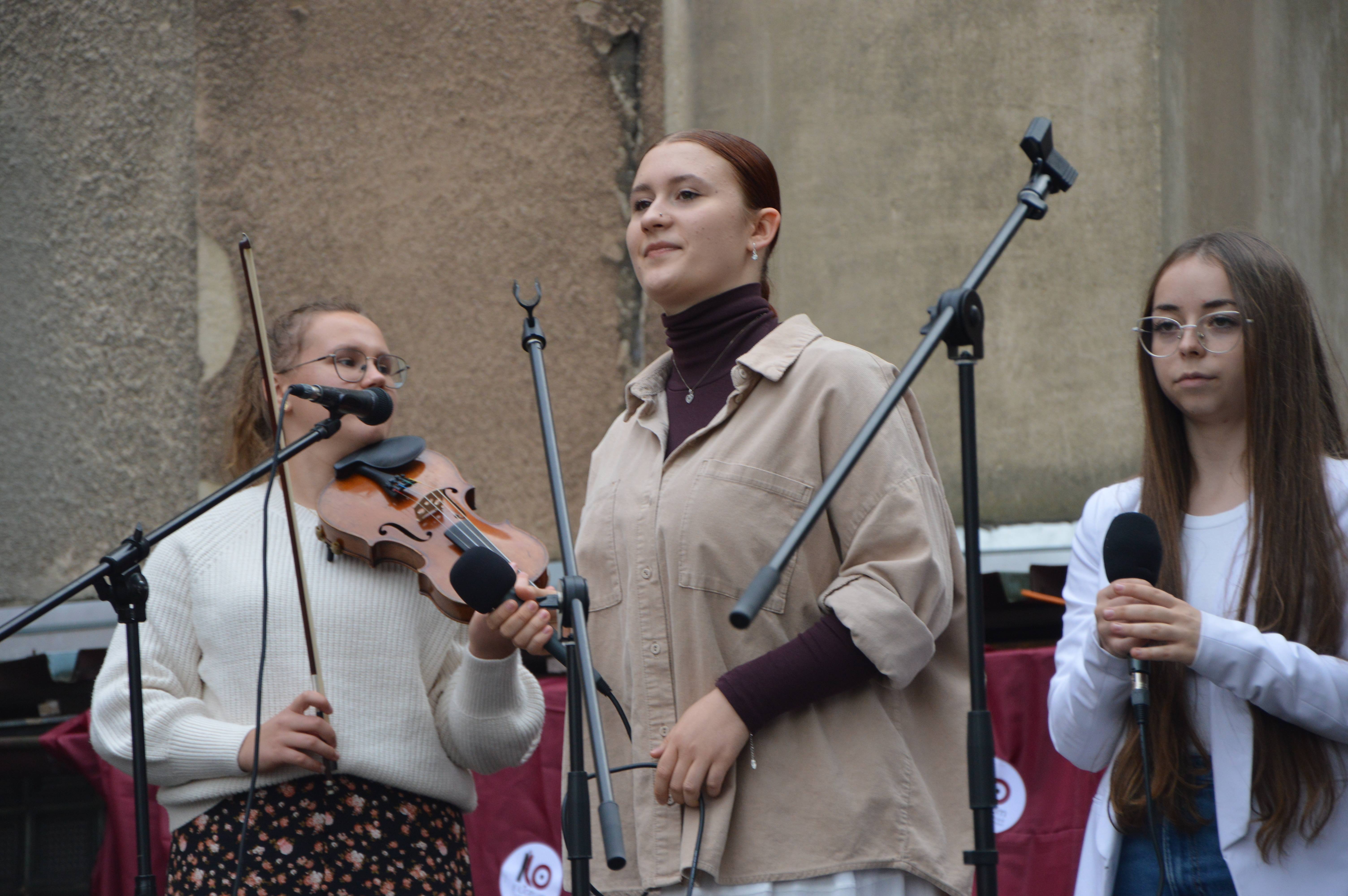 Piknik Leszczyńskich i otrzęsiny w I Liceum Ogólnokształcącym