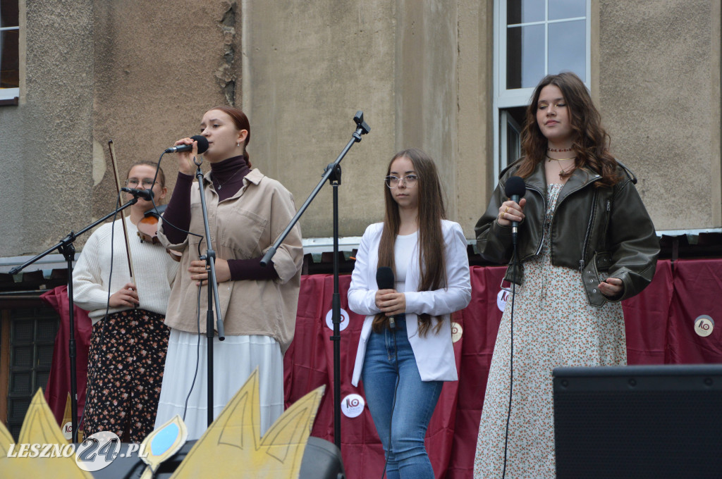 Piknik Leszczyńskich i otrzęsiny w I Liceum Ogólnokształcącym