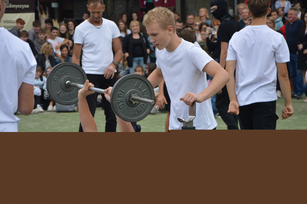 Piknik Leszczyńskich i otrzęsiny w I Liceum Ogólnokształcącym
