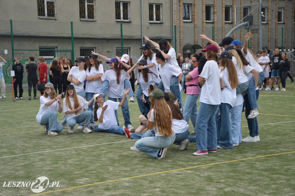 Piknik Leszczyńskich i otrzęsiny w I Liceum Ogólnokształcącym