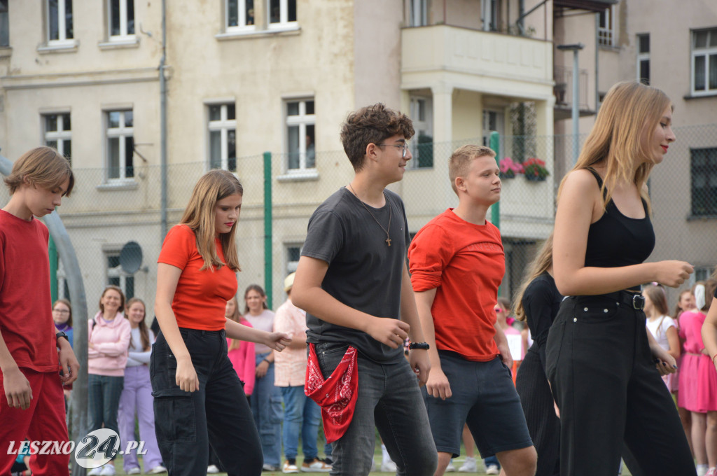 Piknik Leszczyńskich i otrzęsiny w I Liceum Ogólnokształcącym