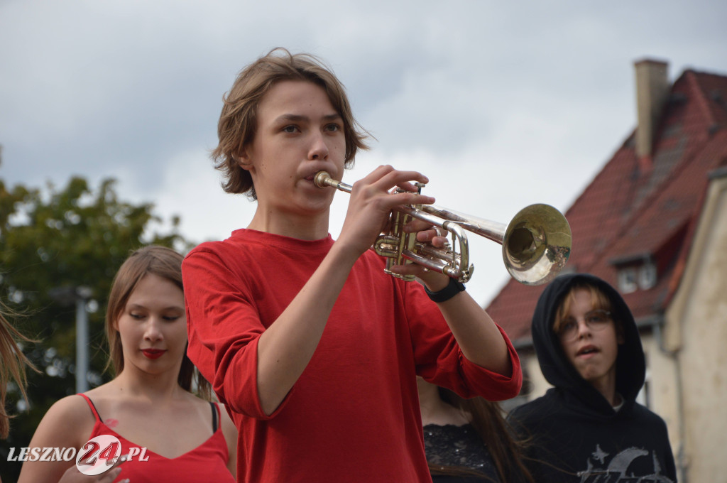 Piknik Leszczyńskich i otrzęsiny w I Liceum Ogólnokształcącym