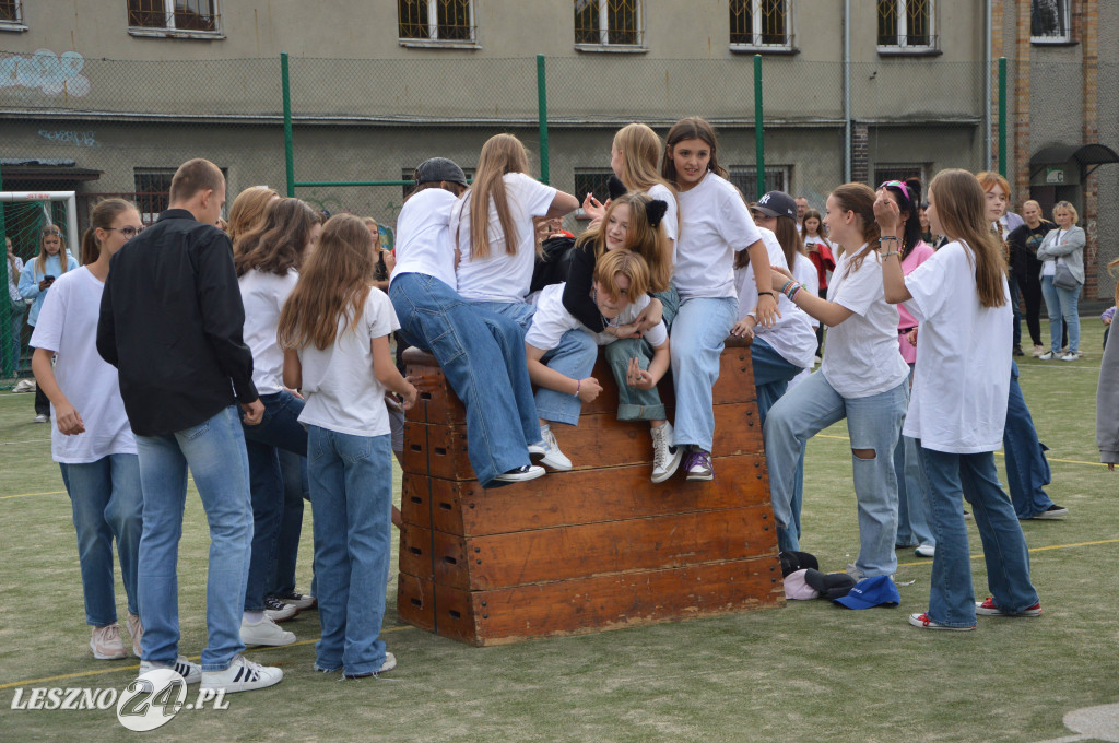 Piknik Leszczyńskich i otrzęsiny w I Liceum Ogólnokształcącym