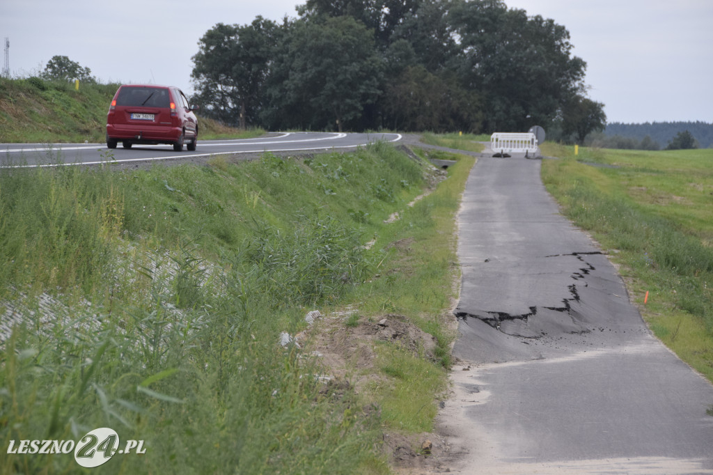 Zniszczona ścieżka rowerowa pod Osieczną