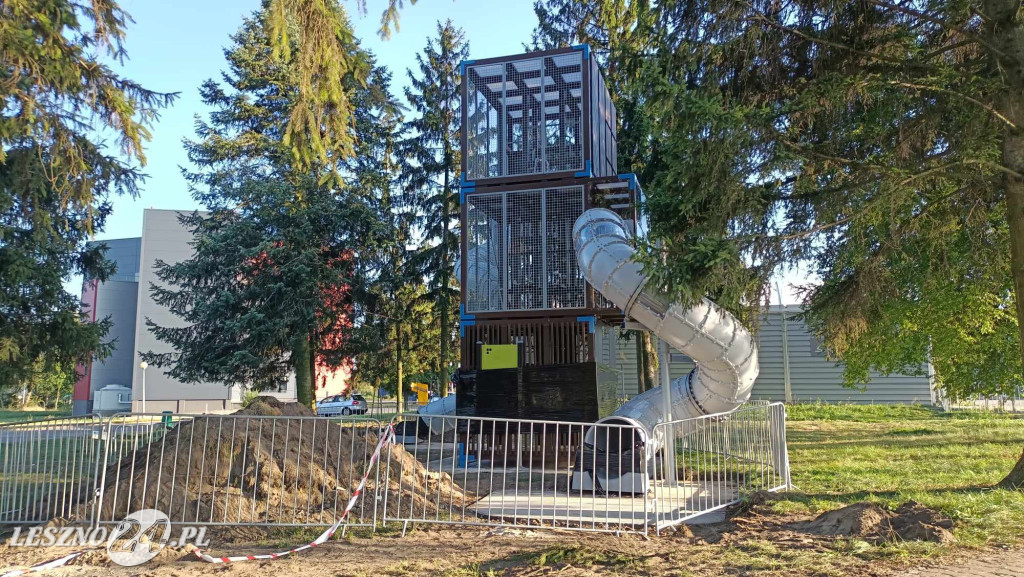 Nowa wieża zabaw na Lotnisku Leszno