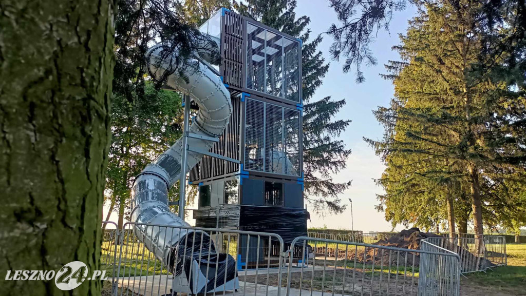 Nowa wieża zabaw na Lotnisku Leszno