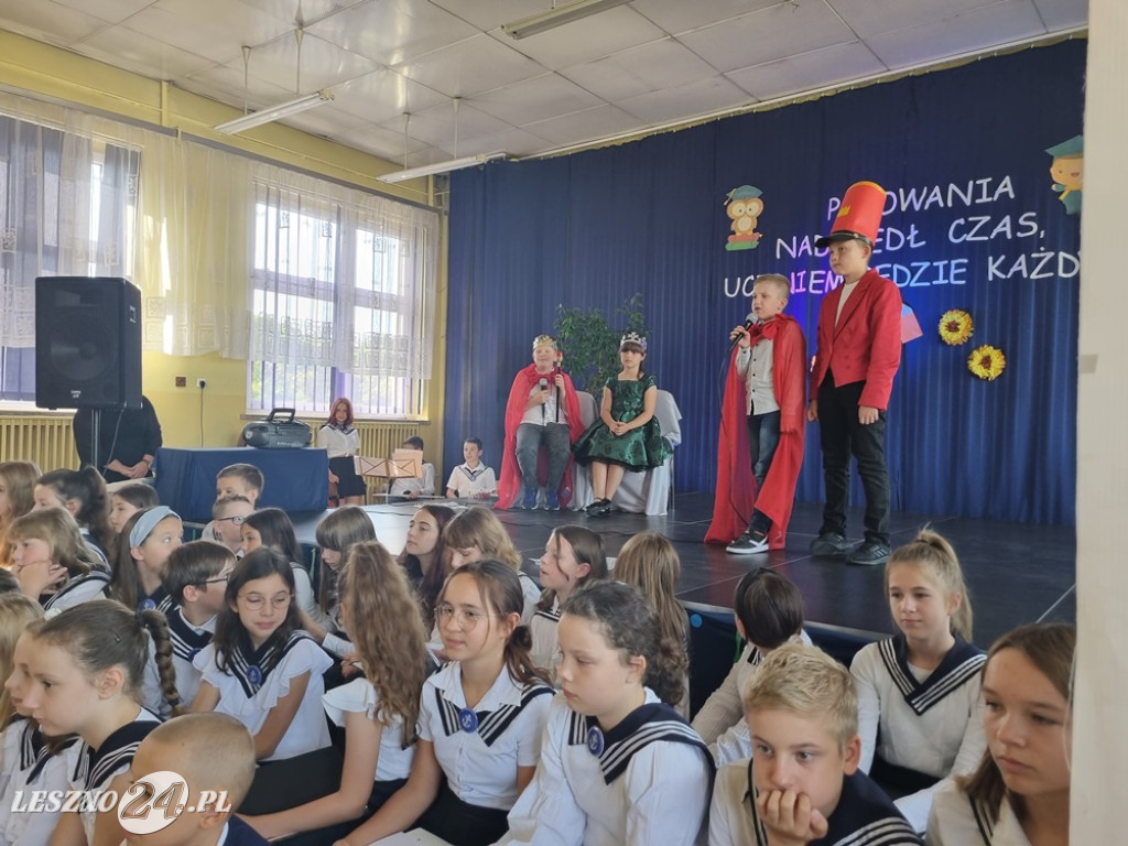 Pasowanie w SP 2 w Lesznie