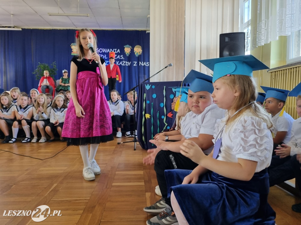 Pasowanie w SP 2 w Lesznie